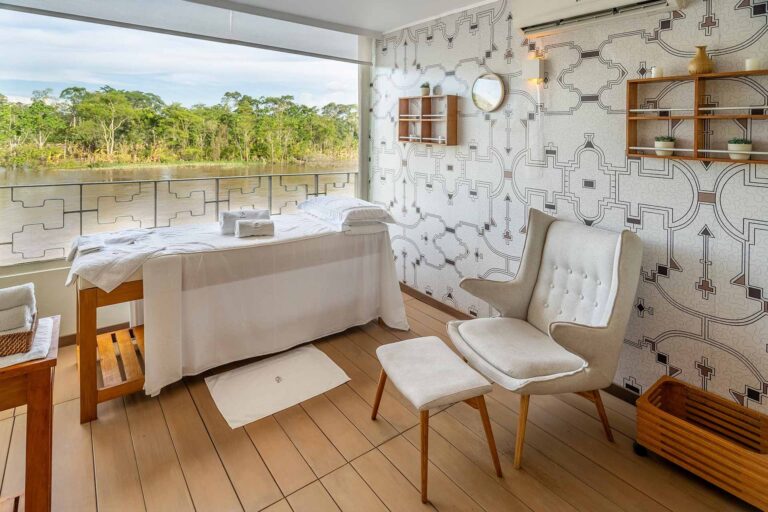 amazon expedition cruise